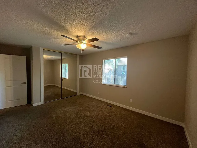 615 46th Avenue Ct — Photo 9