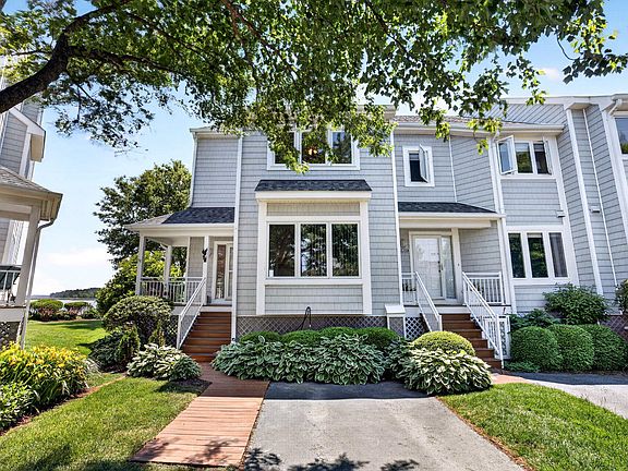 4th image of 1401 Oyster Cove Dr