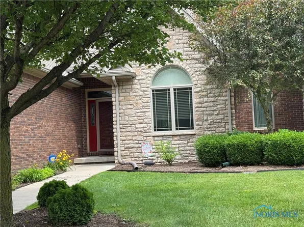 5346 Palisades Dr, Sylvania, OH 43560