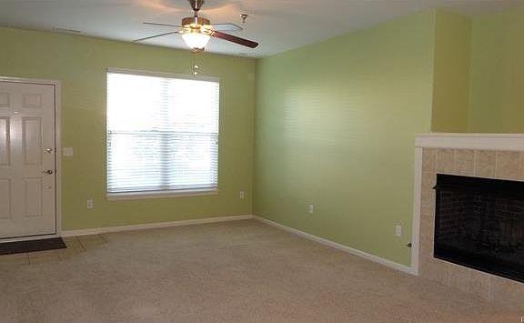 4th image of 4101 Teal Ln #21