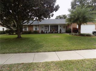 3200 Stratford Ln, Mount Dora, FL 32757