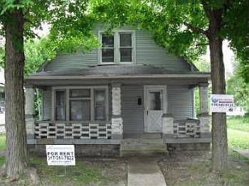 3rd image of 48 N Bradley Ave