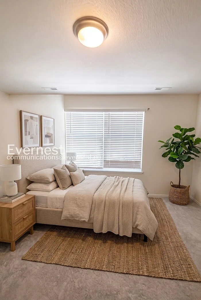 5 bed, 4.0 bath, 2800 sqft, $3,497 — Photo 3