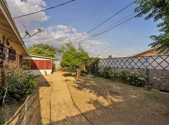 4th image of 4612 Junction Ave