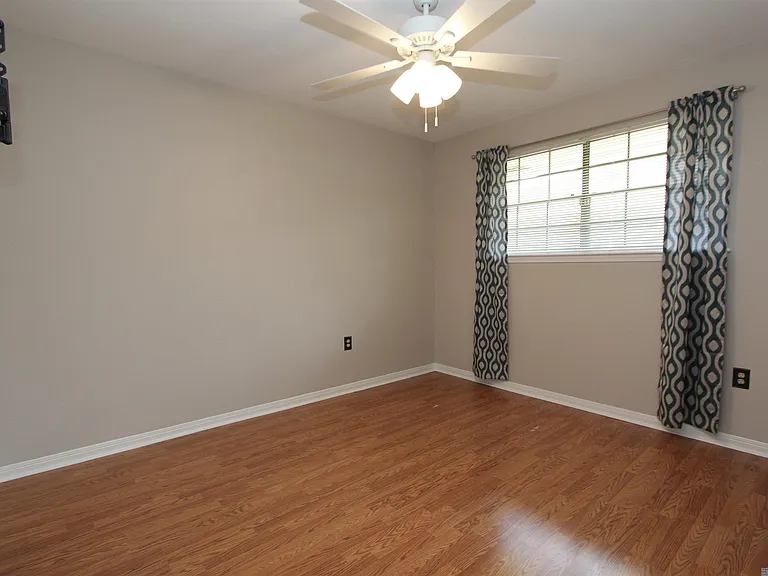 4837 Front Royal Dr — Photo 18