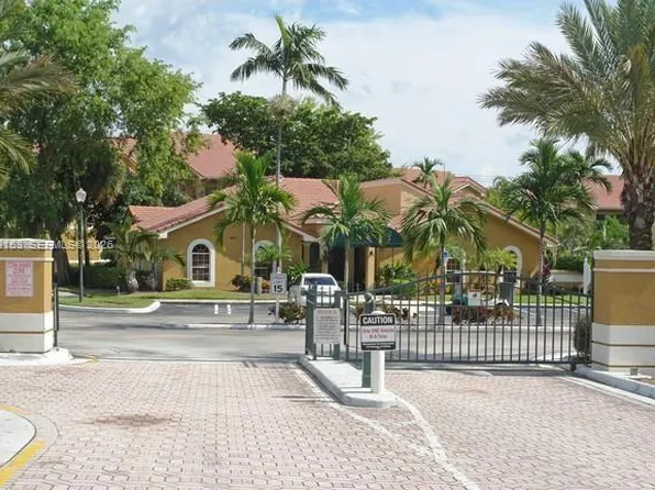 8821 Wiles Rd APT 101, Pompano Beach, FL 33067