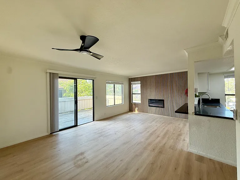 10151 Arrow Rte — Photo 7