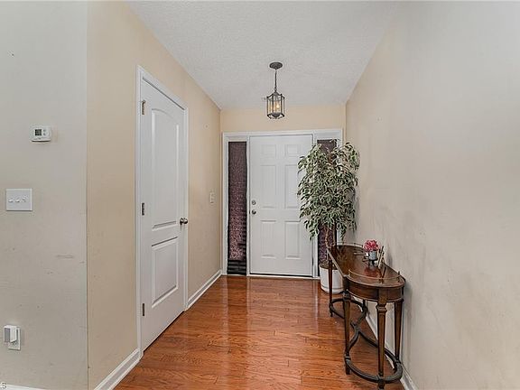 5th image of 3029 Desmond Woods Dr