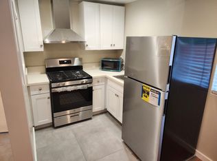 19023 Miranda St #ADU, Tarzana, CA 91356