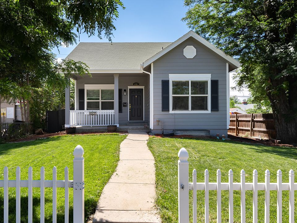 01-Front of Home_08152022