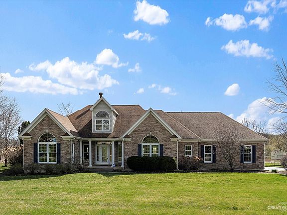 2nd image of 43W635 Willow Creek Dr