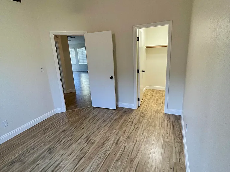 3056 E Siesta Ln — Photo 19