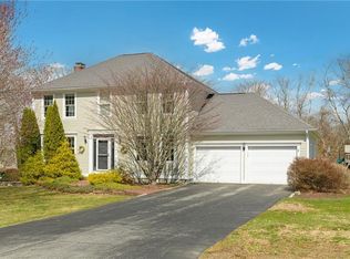 70 W Passage Dr, Portsmouth, RI 02871