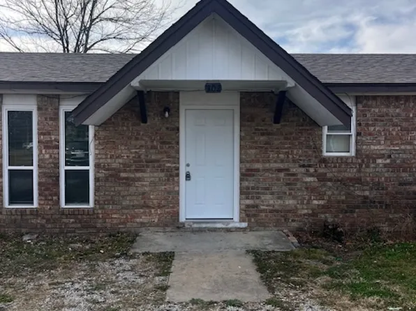 302 S 1st St #302A, Sperry, OK 74073