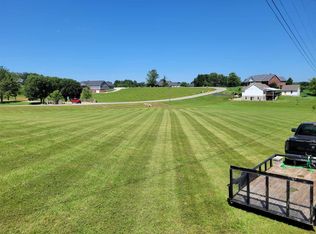 16 & 17 Steeplechase Rd, Glasgow, KY 42141