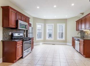 198 Reed St #1, Rockland, MA 02370