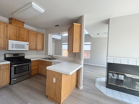 5th image of 1040 Twinbridge Ct