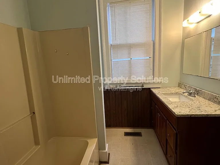 723 Chestnut St #A — Photo 8