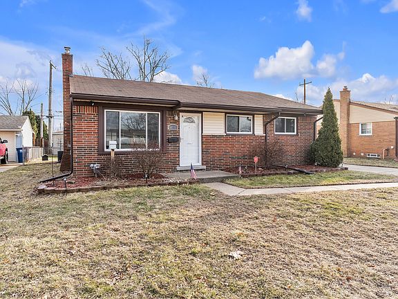 3rd image of 34551 Hiveley St