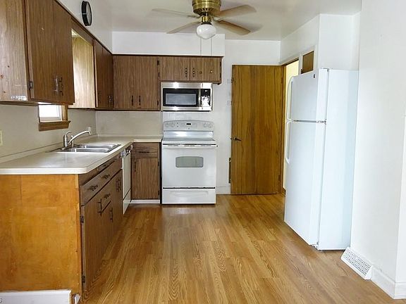 5th image of 10176 Chesterfield Dr