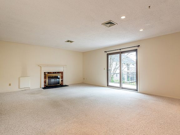 80 North Main Street