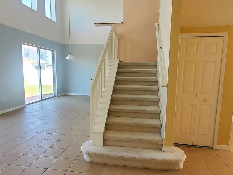 148 Columbia Dr — Photo 25