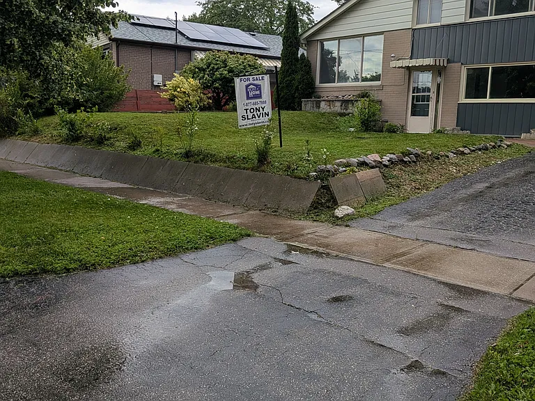 740 Stone St — Photo 15