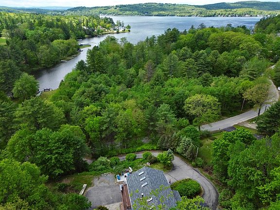 2nd image of 493 North Shore Road