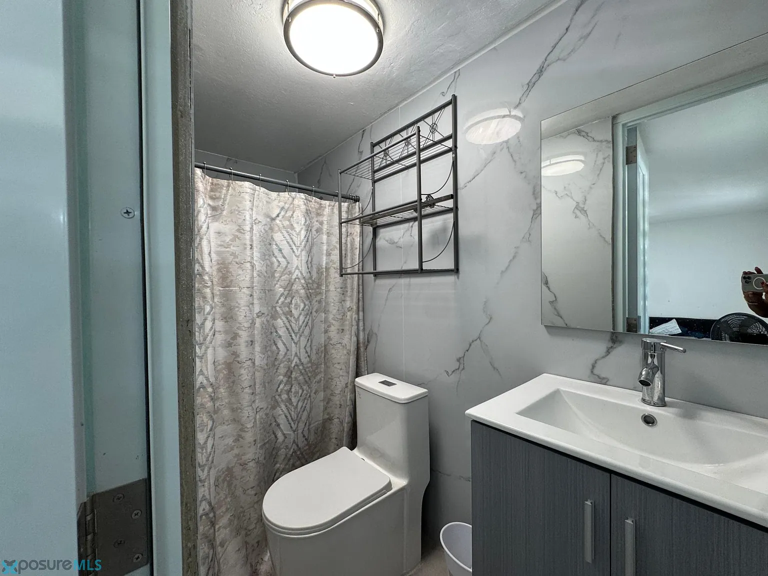 3 bed, 2.0 bath, 1000 sqft, $1,200 — Photo 2