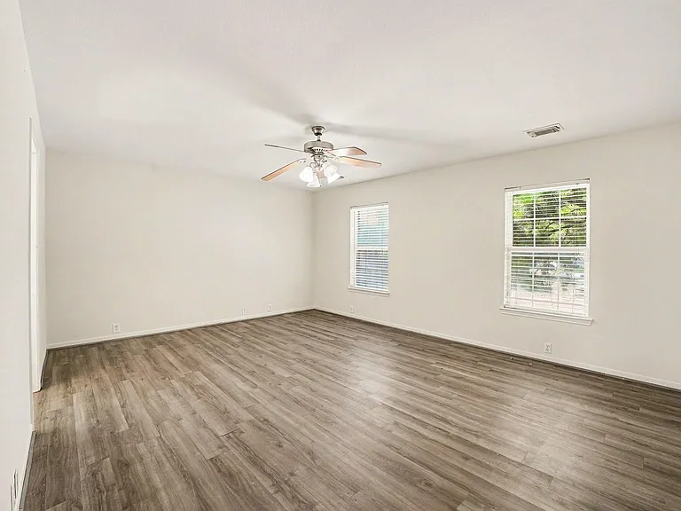 19130 Edens Dawn Dr — Photo 18