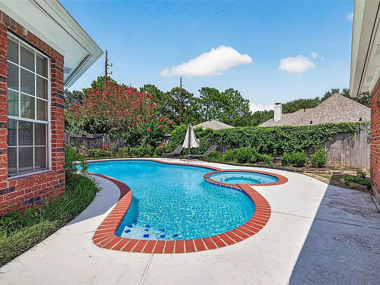 3215 Quiet Lake Dr — Photo 28