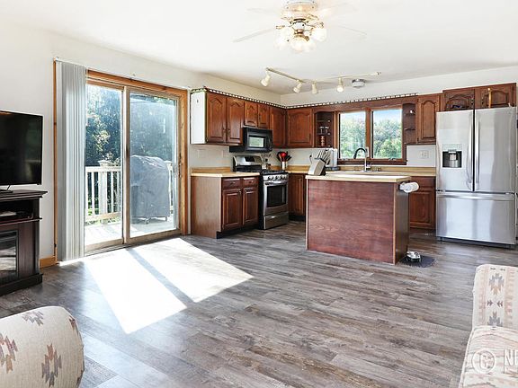 2nd image of 21156 47th St