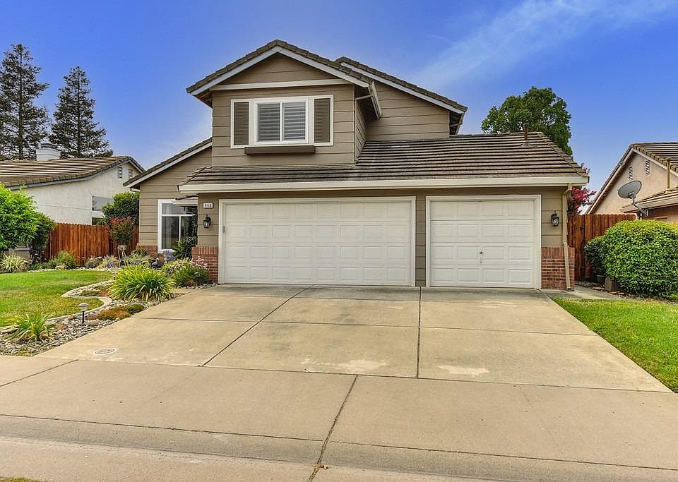 1st image of 748 Lake Canyon Ave