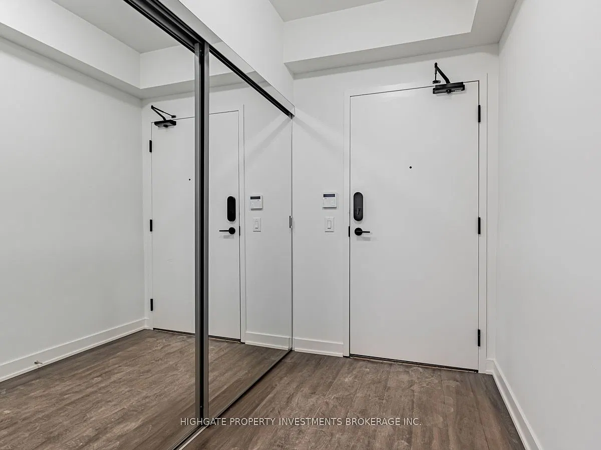 3 bed, $3,799 — Photo 2