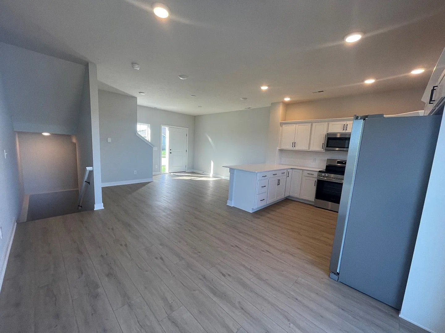 Townhome Available in Bellevue — Photo 3