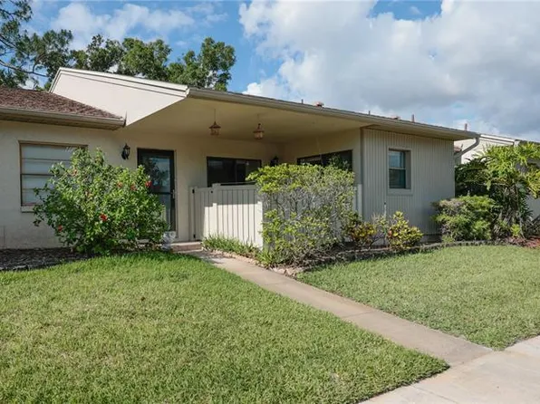 25 Tads Trl, Oldsmar, FL 34677