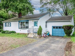 1 Triangle Ter, Danbury, CT 06810