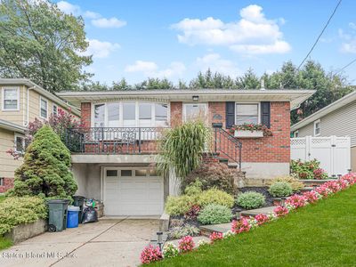 35 Greenport St, Staten Island, NY, 10304