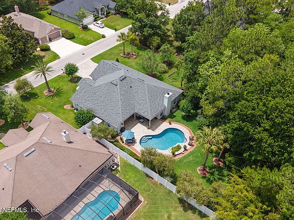 5th image of 2608 PECAN Place