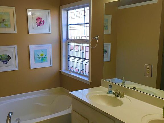 4th image of 4682 Creekside Villas Way SE