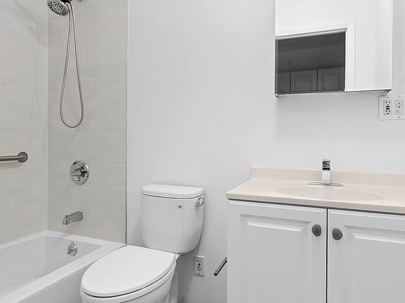 5th image of 14 Webster Pl #1