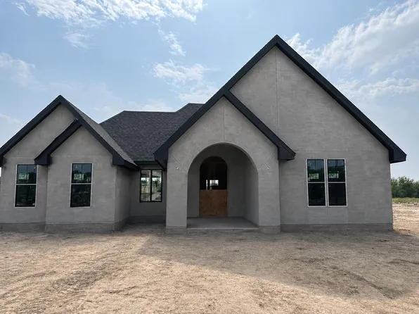704 Encinal Dr, Eagle Pass, TX 78852