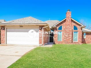1901 Aurora Dr, Edmond, OK 73013
