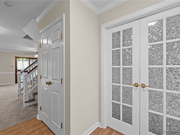 5th image of 404 Tabb Lakes Dr