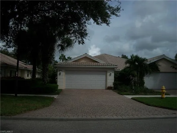 5544 Islandwalk Cir, Naples, FL 34119