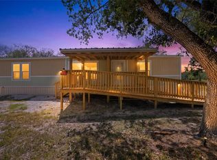1011 Mark St, George West, TX 78022