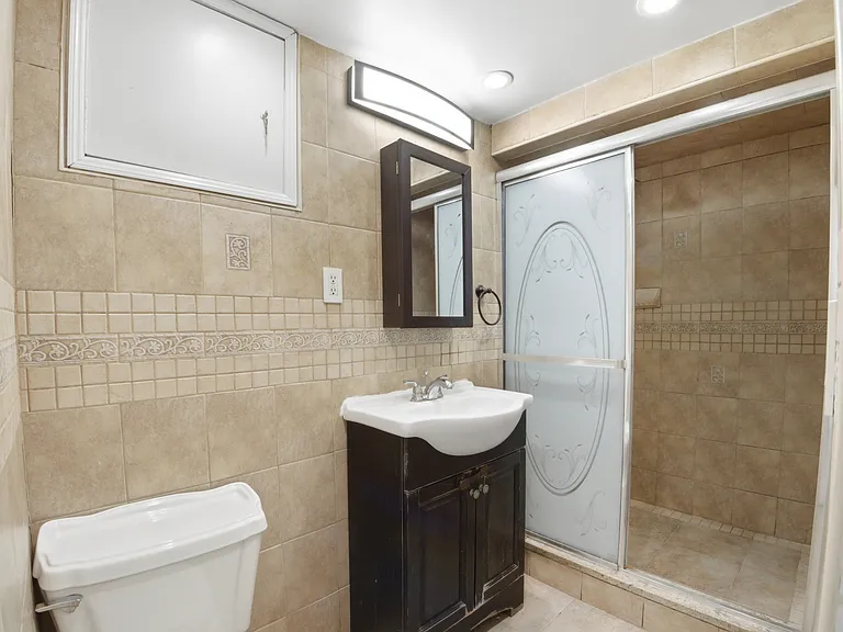 762 Brady Ave #BASEMENT — Photo 6