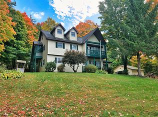 44 Tomhannock Rd, Valley Falls, NY 12185