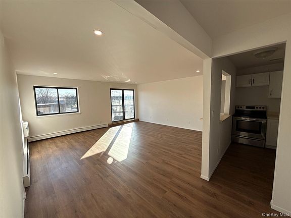 2nd image of 142 Trenchard St APT 1D