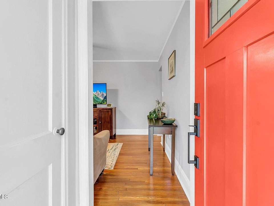 831 Taylor St, Bristol, TN 37620 Zillow